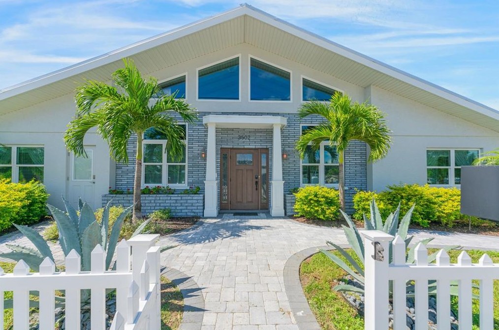 3502 Bahia Vista St, Sarasota, FL 34239-7309