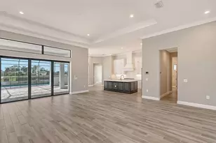 10629 Nicklaus Ct, Englewood, FL 34223 - Photo 4