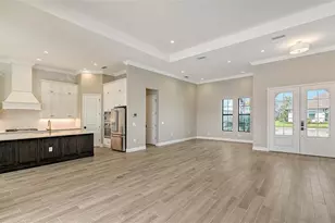 10629 Nicklaus Ct, Englewood, FL 34223 - Photo 4