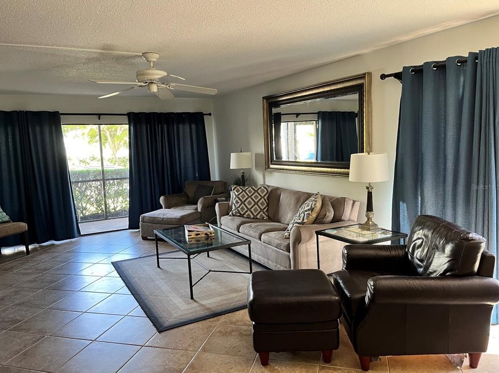 1001 Benjamin Franklin Dr #110, Sarasota, FL 34236