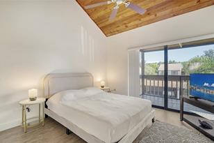 3017 Willow Green, Sarasota, FL 34235 - Photo 8