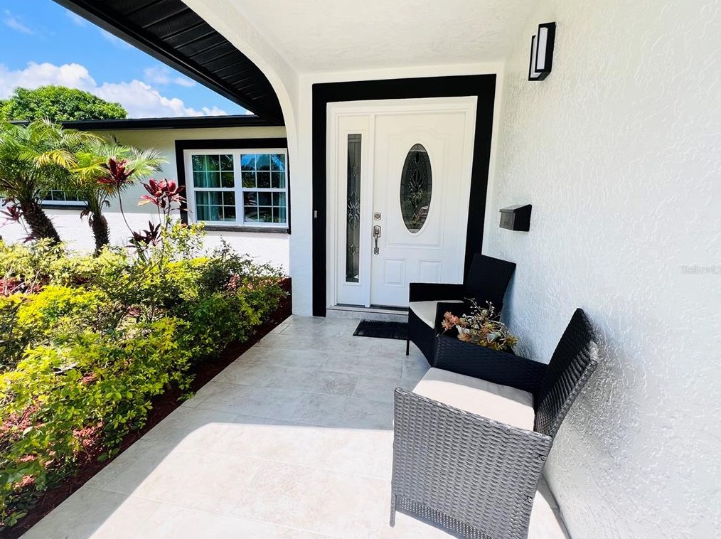 2643 49th St, Saint Petersburg, FL 33707-5401
