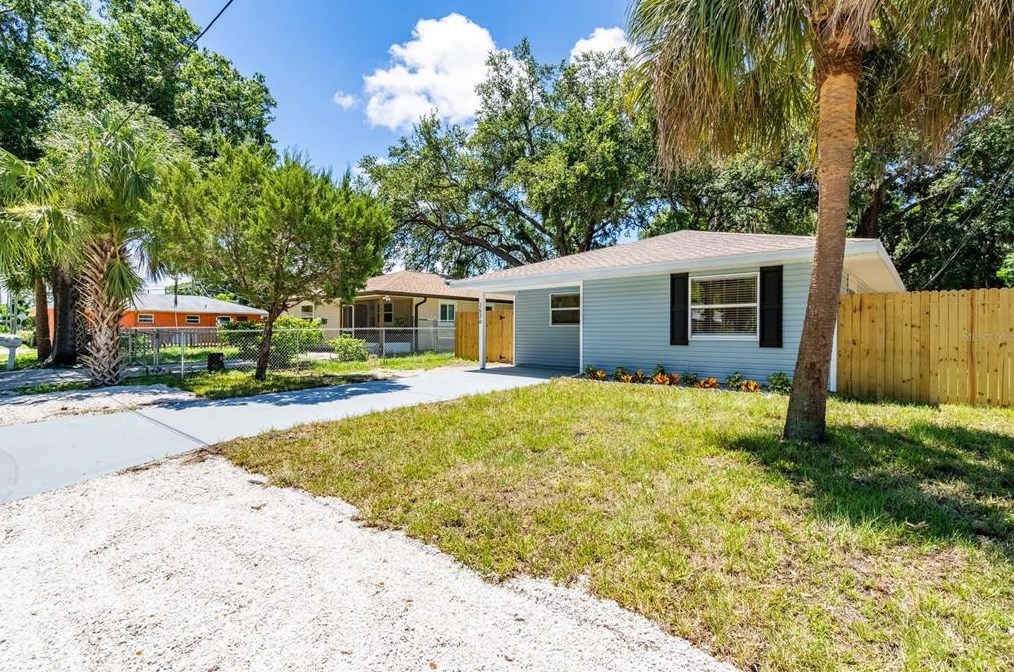 2536 24th St, Sarasota, FL 34234