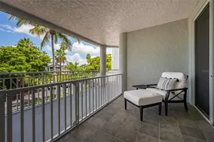 1260 Dolphin Bay Way, Sarasota, FL 34242 - Photo 28