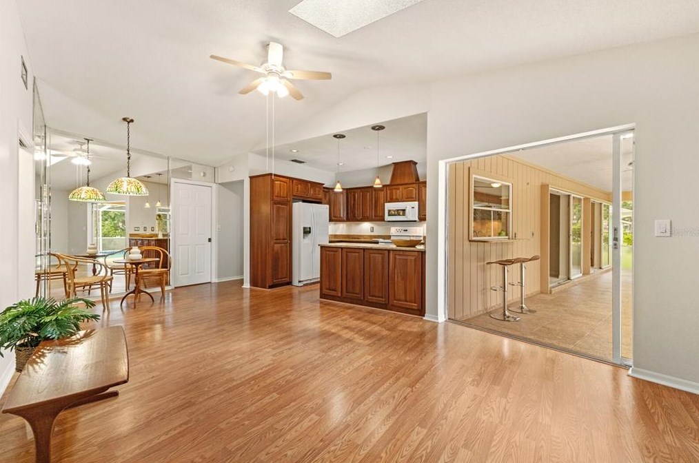 4959 80th Avenue Cir, Sarasota FL  34243-4916 exterior