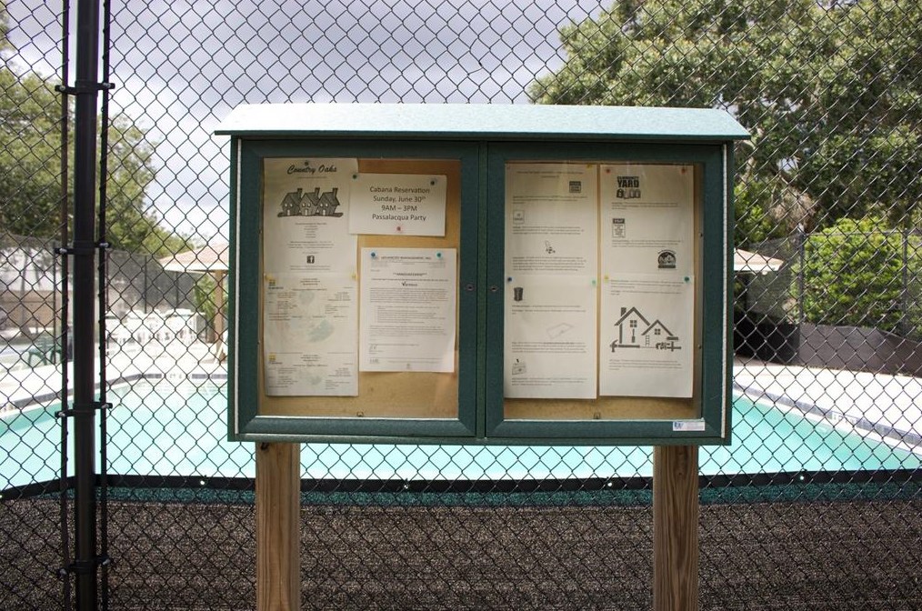 4959 80th Avenue Cir, Sarasota FL  34243-4916 exterior