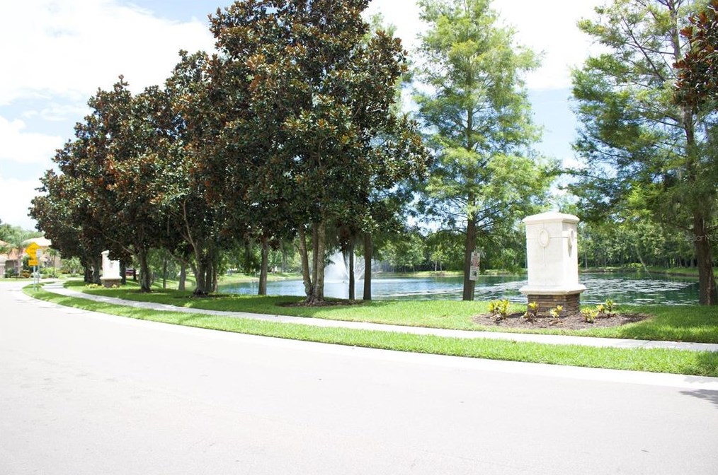 4959 80th Avenue Cir, Sarasota FL  34243-4916 exterior