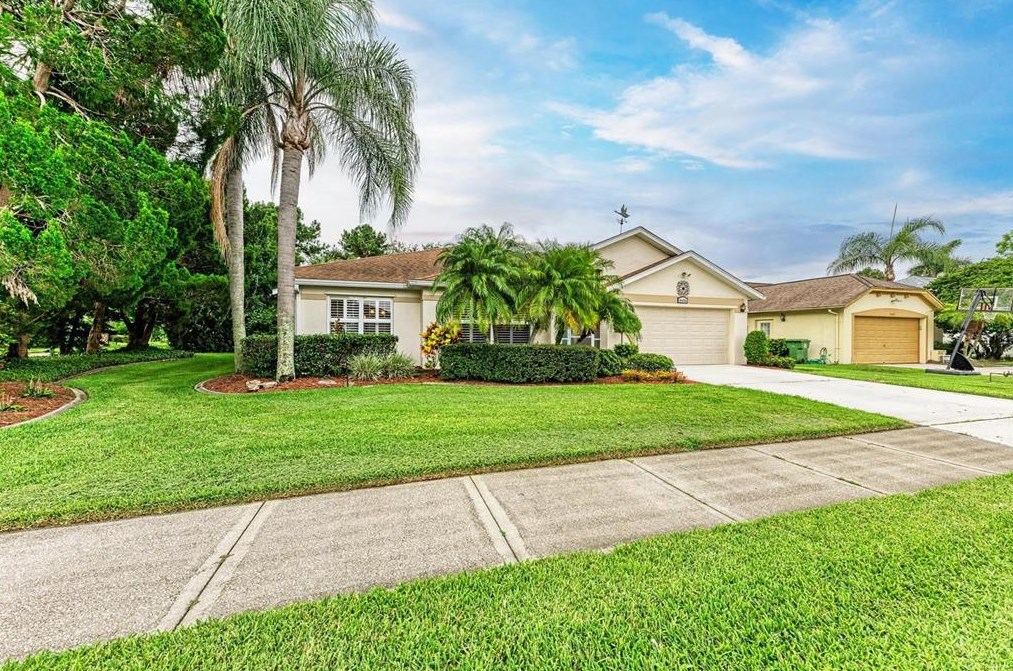 4606 9th Ave, Bradenton, FL 34209-3915