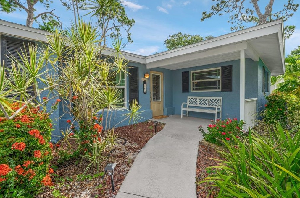 865 32nd St, Sarasota, FL 34234