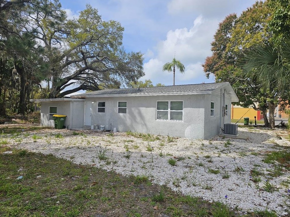 2046 N Osprey Ave, Sarasota, FL 34239