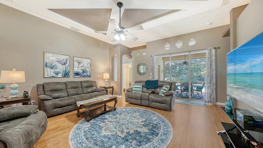 5147 Creekside Trl, Sarasota FL 34243-3879 exterior