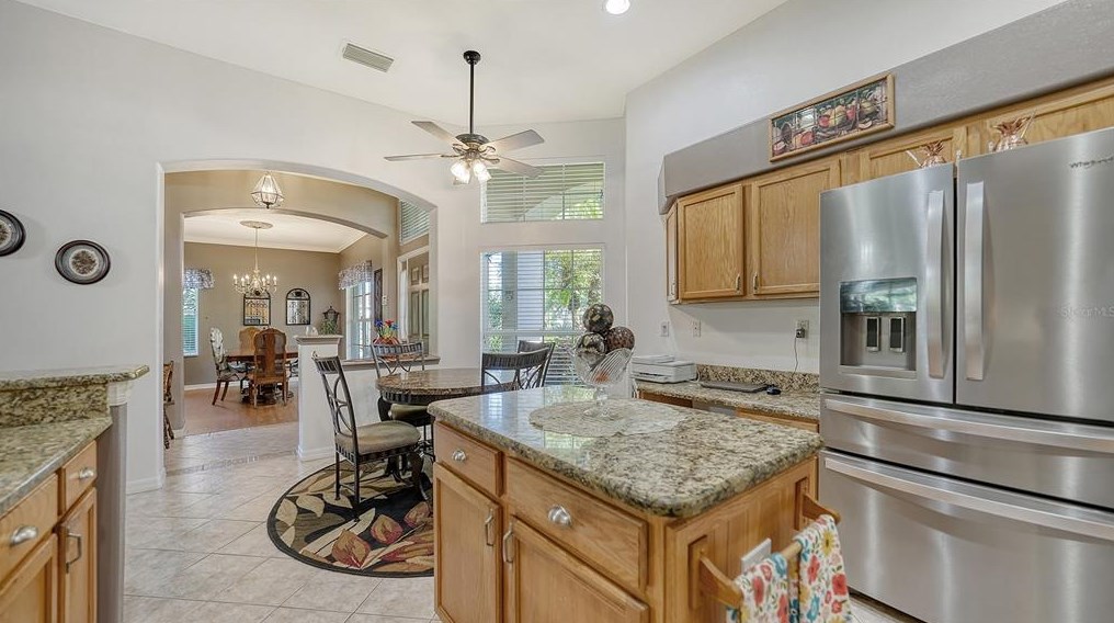 5147 Creekside Trl, Sarasota FL 34243-3879 exterior