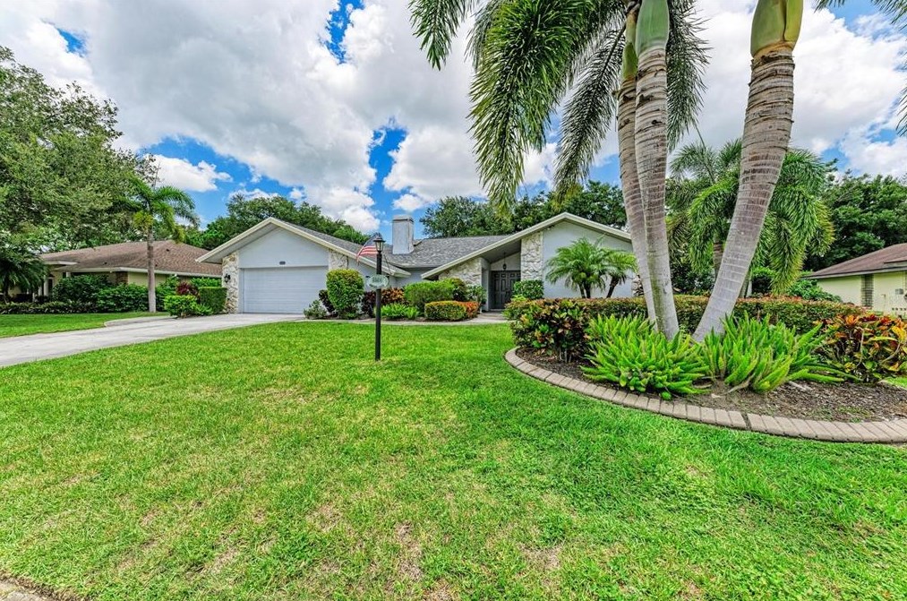 6944 Country Lakes Cir, Sarasota, FL 34243