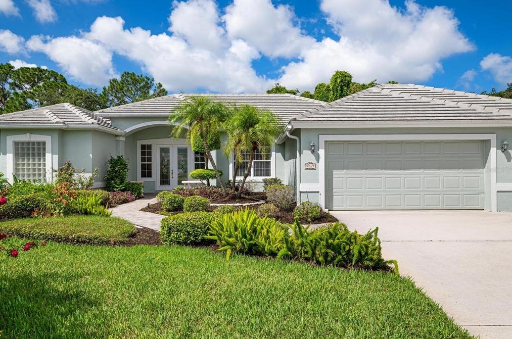 5249 Far Oak Cir, Sarasota, FL 34238