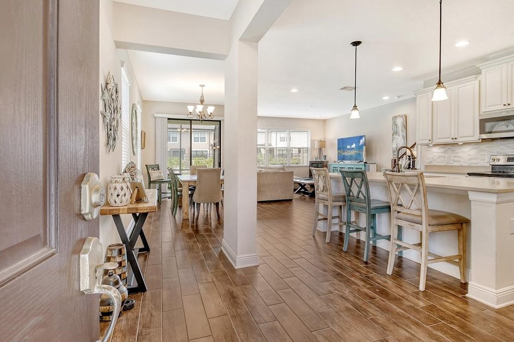 7825 52nd Ter, Bradenton, FL 34203-7925