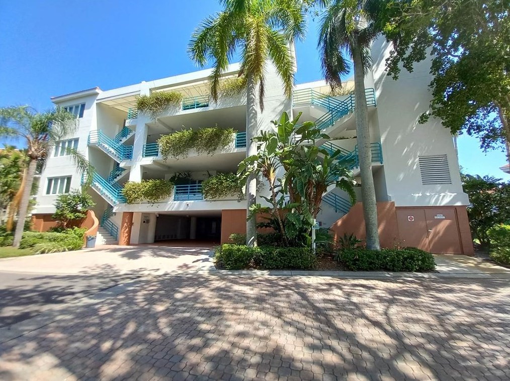360 Gulf Of Mexico Dr #312, Longboat Key, FL 34228