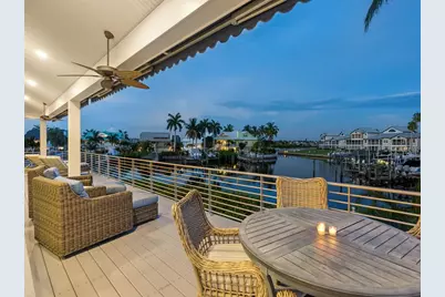 5727 Riegels Point Road, Sarasota, FL 34242 - Photo 4