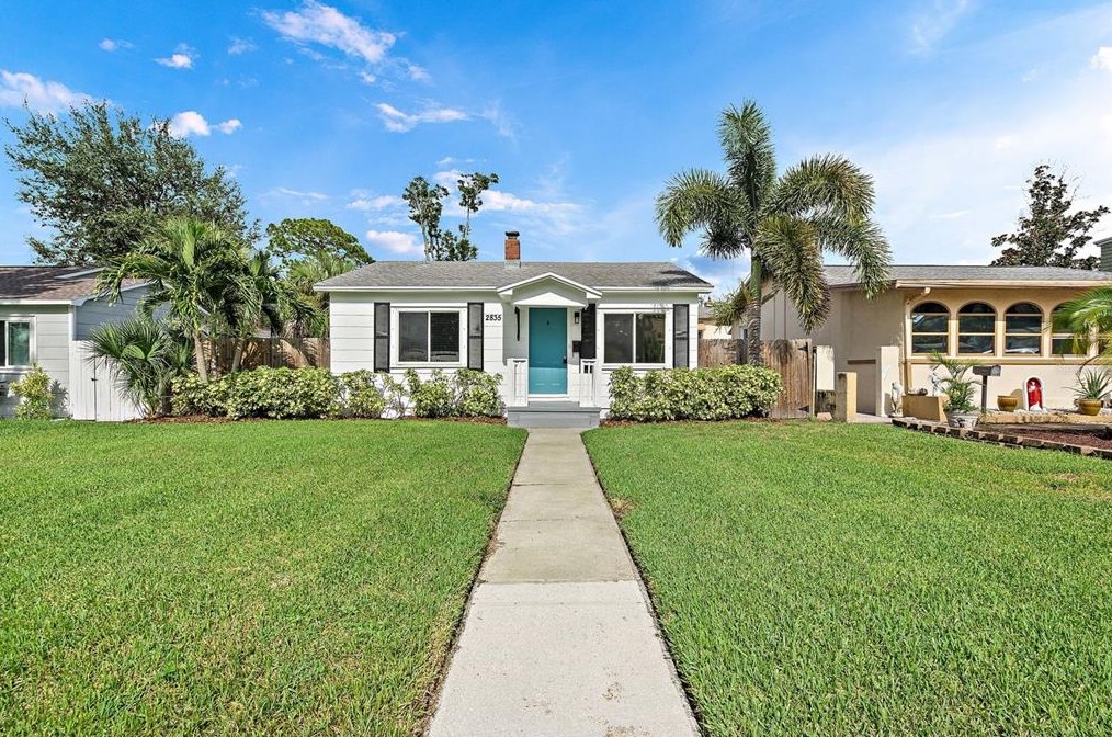 2835 12th St, Saint Petersburg, FL 33704-2539
