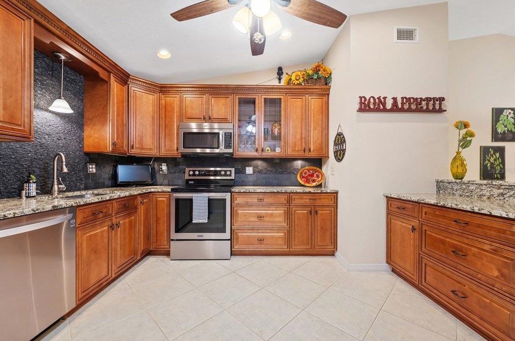 6309 Heritage Ln, Bradenton, FL 34209-7053