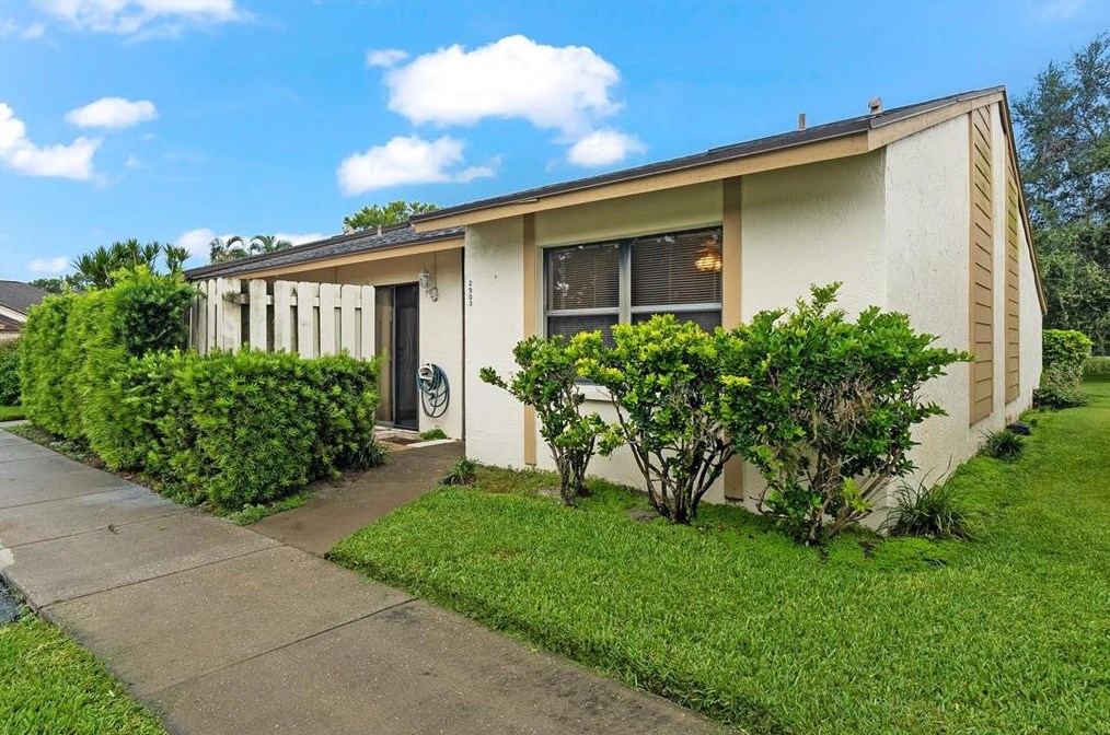 2903 60th St, Bradenton, FL 34209-7038