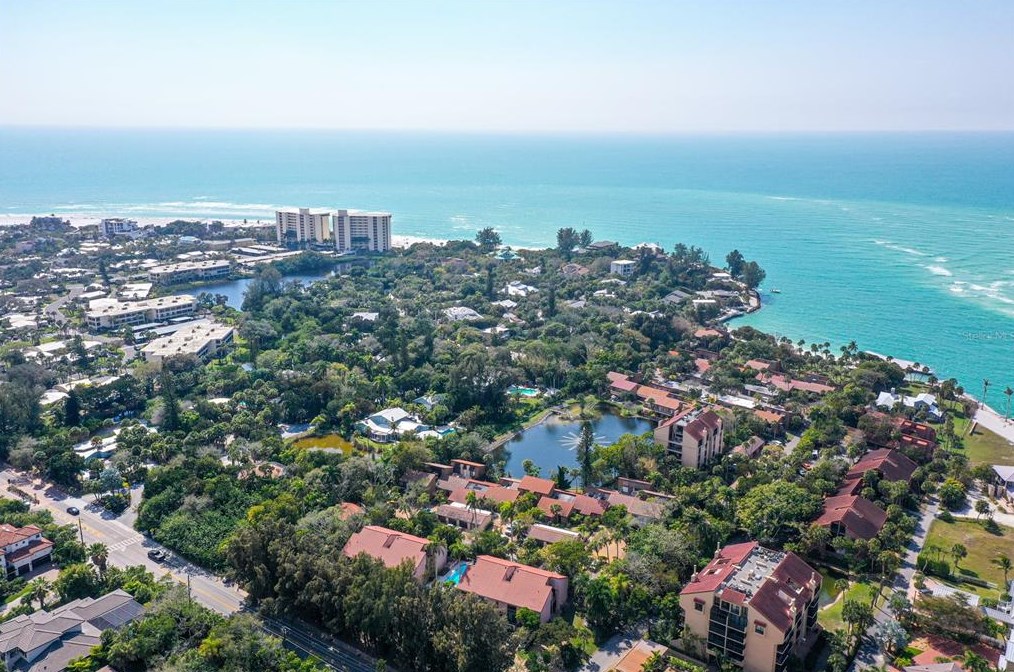 4900 Ocean Blvd #303, Sarasota, FL 34242