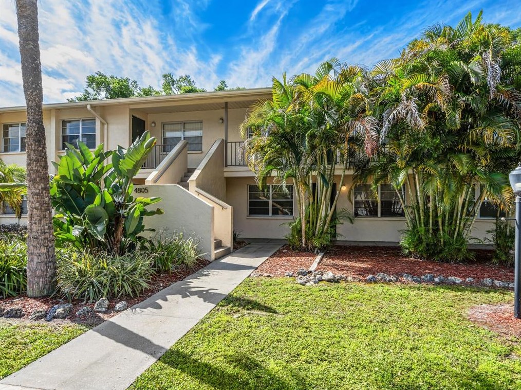4805 Rilma Ave #104, Sarasota, FL 34234