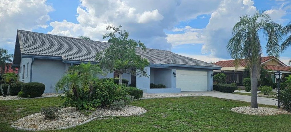 1803 Wolf Laurel Dr, Ruskin, FL 33573