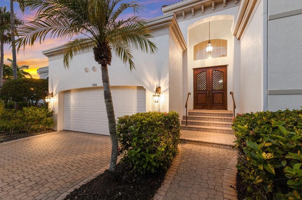 3526 Fair Oaks Ln, Longboat Key, FL 34228