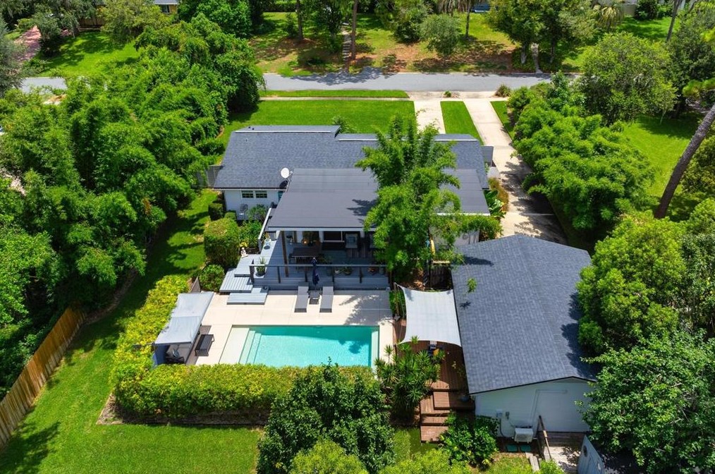 1311 Overlook Dr, Mount Dora, FL 32757