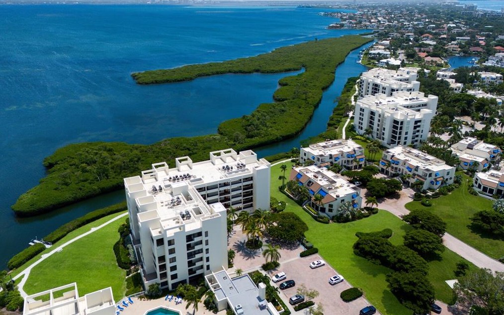 2016 Harbourside Dr #323, Longboat Key, FL 34228