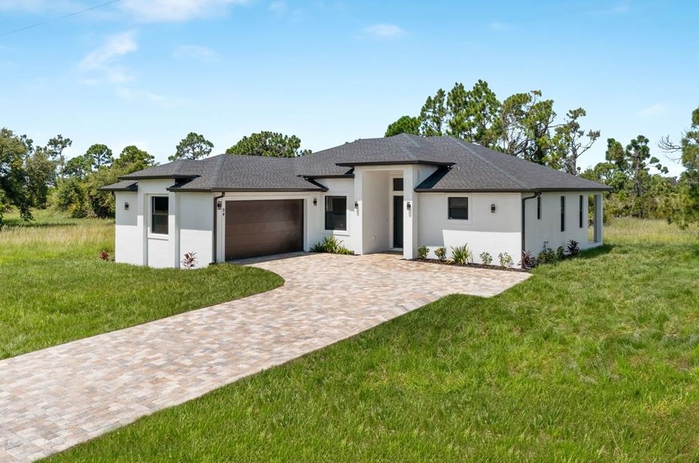 94 Brig Cir E, Placida, FL 33946