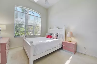 4653 Hadfield Drive, Sarasota, FL 34235 - Photo 10