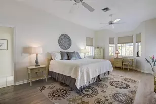 4653 Hadfield Dr, Sarasota, FL 34235 - Photo 8