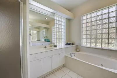 4653 Hadfield Drive, Sarasota, FL 34235 - Photo 40