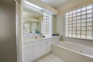 4653 Hadfield Dr, Sarasota, FL 34235 - Photo 40