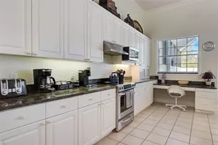 4653 Hadfield Dr, Sarasota, FL 34235 - Photo 26