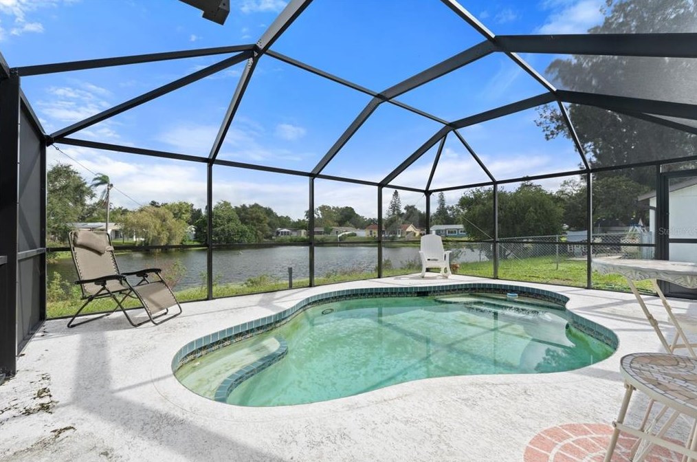 6120 38th Ave, Bradenton, FL 34209-7609
