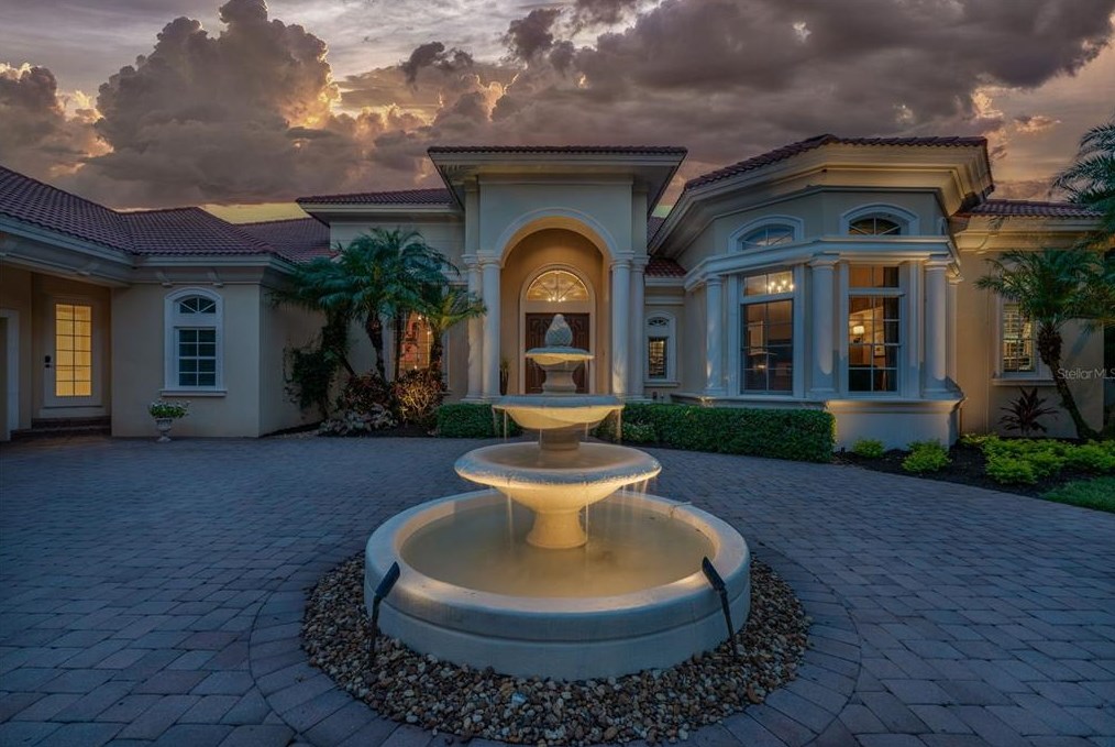 3218 Signet Ct, Sarasota, FL 34240