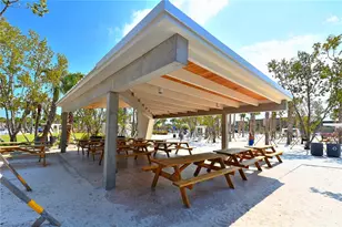 4931 Oxford Dr, Sarasota, FL 34242 - Photo 40