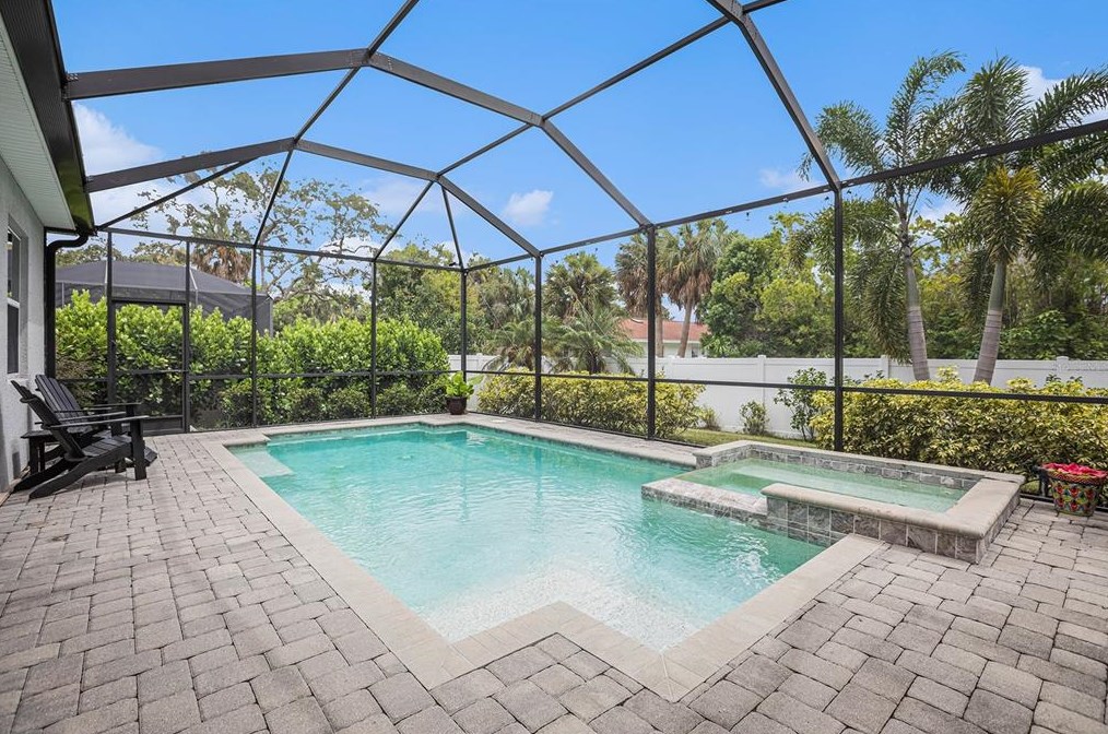 1712 Worrington St, Sarasota, FL 34231