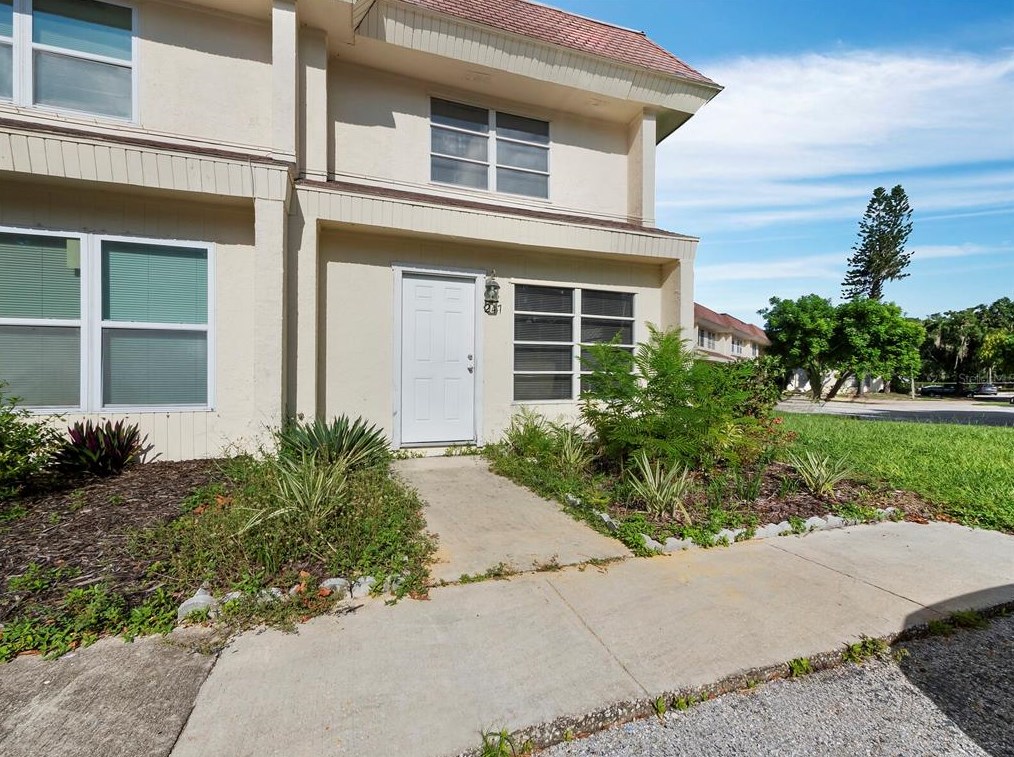 247 Barlow Ave #28, Sarasota, FL 34232