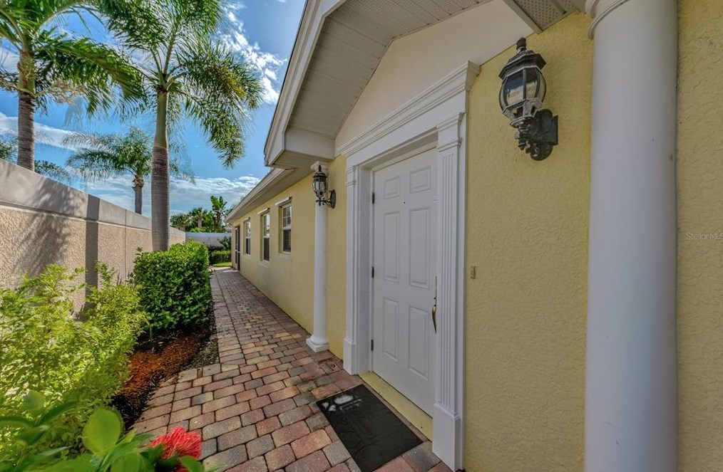 11624 Garessio Ln, Sarasota, FL 34238