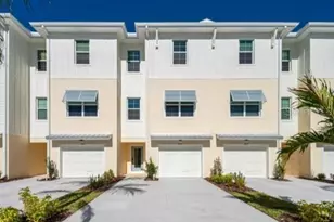 9957 Key Haven Rd, Seminole, FL 33777 - Photo 2