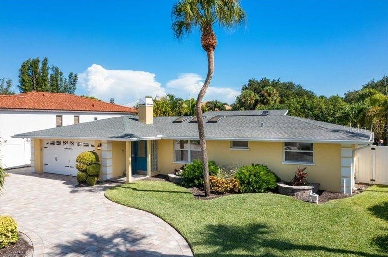 339 Avenida De Paradisio, Sarasota, FL 34242