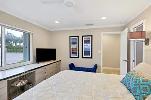 1900 Benjamin Franklin Dr, Sarasota, FL 34236 - Photo 18