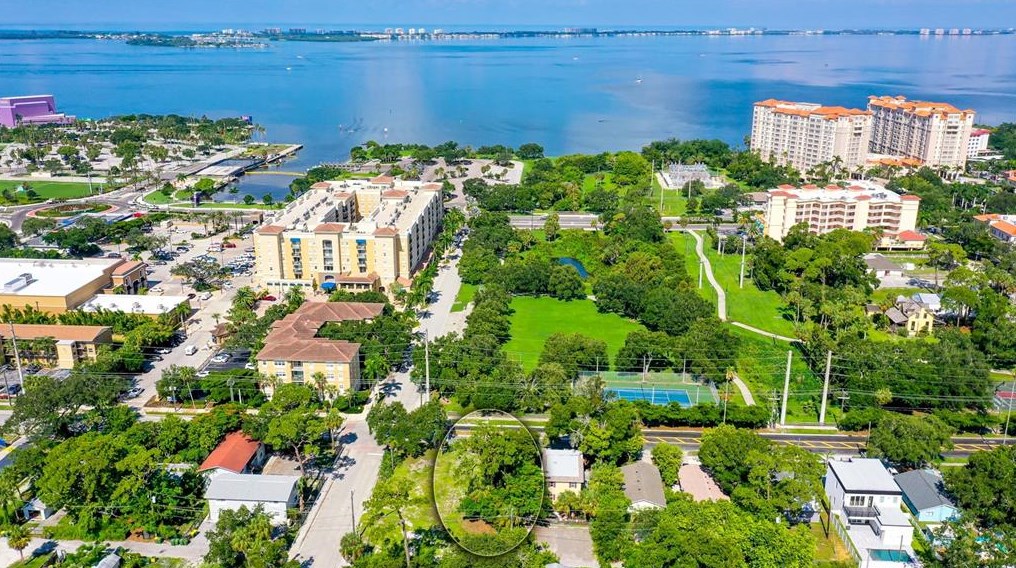1110 Cocoanut Ave, Sarasota, FL 34236