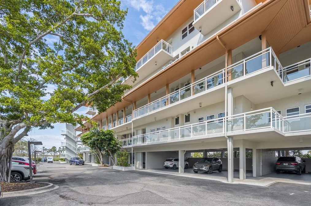 225 Sands Point Rd #6103, Longboat Key, FL 34228