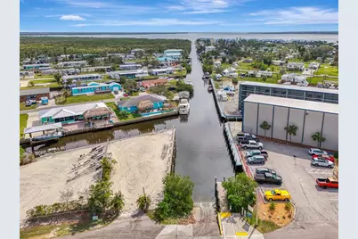 4362 Kerrigan Circle, Port Charlotte, FL 33953 - Photo 16