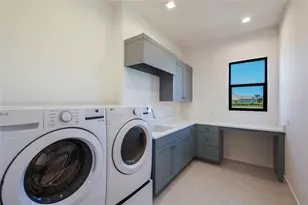 1107 Blue Shell Loop, Sarasota, FL 34240 - Photo 46