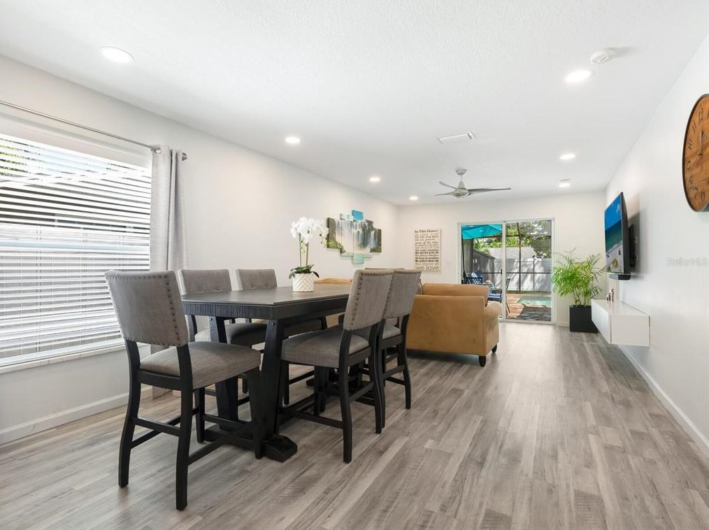 2535 Browning St, Sarasota, FL 34237-8122